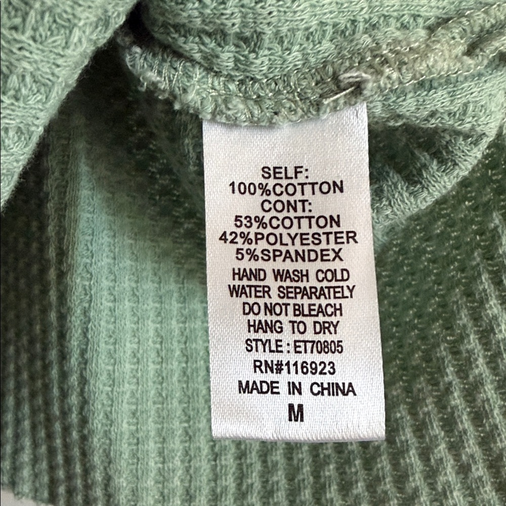 Easel Sage Textured V-Neck Top - Picture 4 of 4